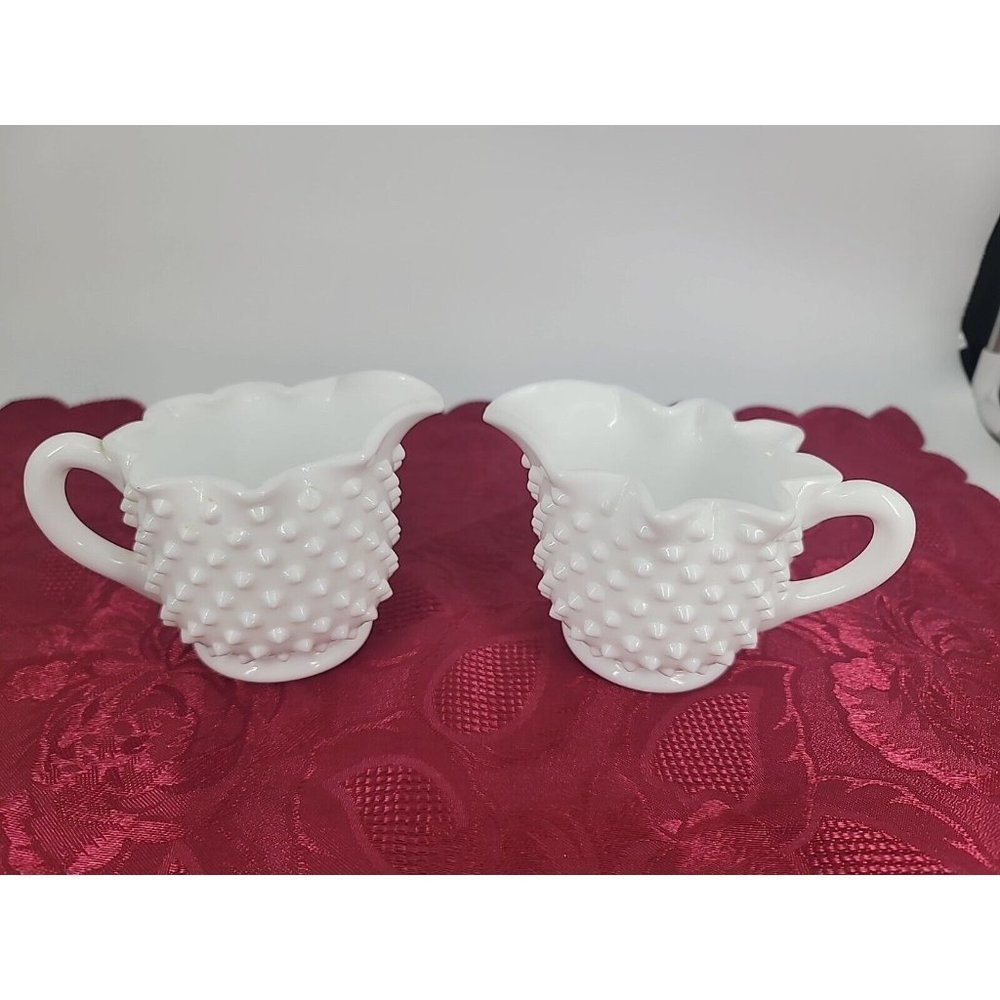 2 Fenton Hobnail Star Shaped Creamers‎ White Milk Glass Vintage 1950s  Excellent